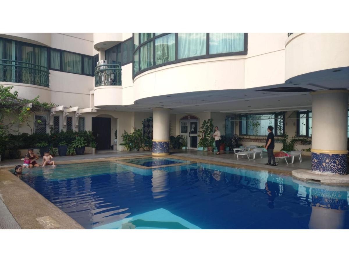 סן פדרו מקאטי Capital O 914 Makati Palace Hotel מראה חיצוני תמונה